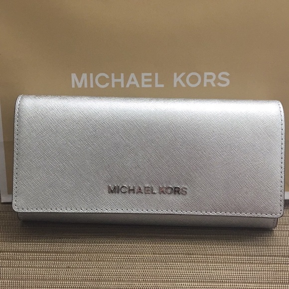 MICHAEL Michael Kors Handbags - NWT Michael Kors Silver Leather Wallet